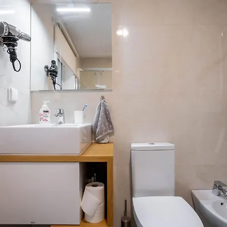 Cedofeita 2br Duplex W/ Garage By Lovelystay Porto