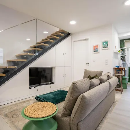 Cedofeita 2br Duplex W/ Garage By Lovelystay *